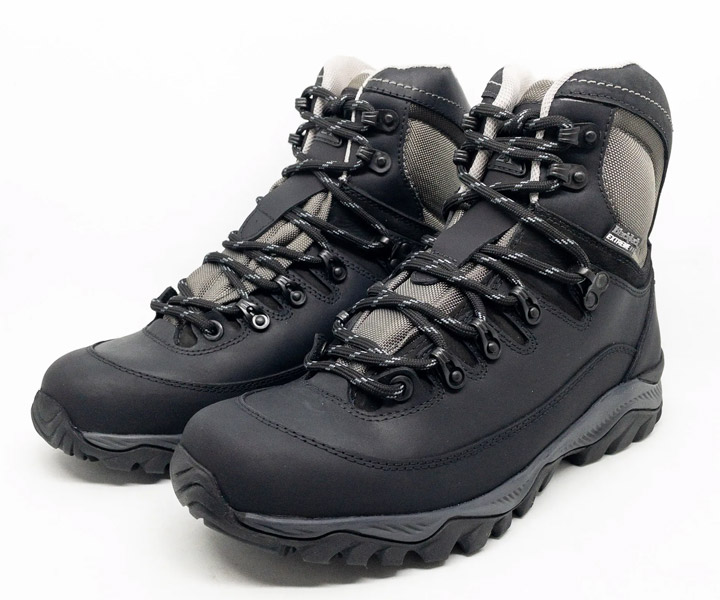 Bota Outdoor Adventure color negro para hombre - 410