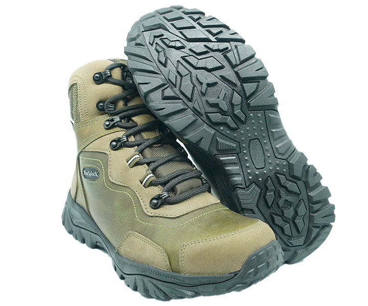 Bota Outdoor Falcom color verde para hombre - 1012