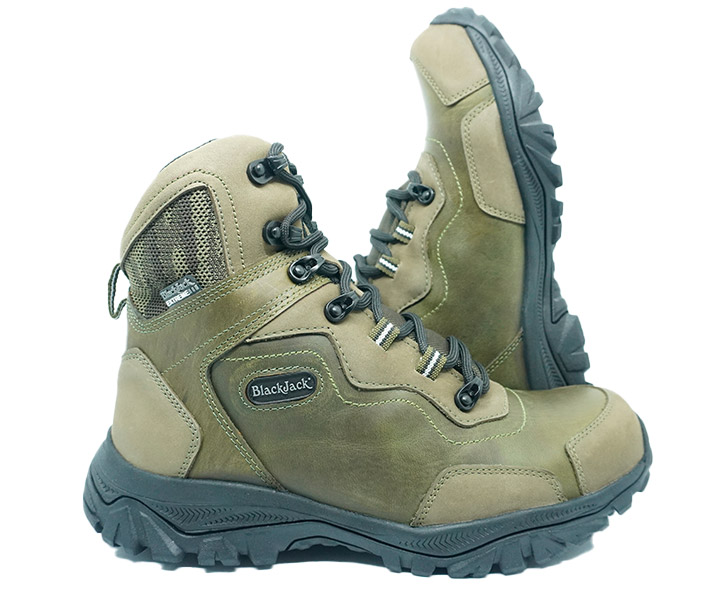 Bota Outdoor Falcom color verde para hombre - 1018