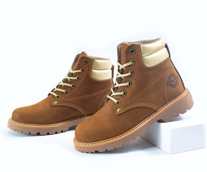 Bota Outdoor Tauro W color avellana para mujer - 501