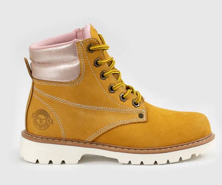 Bota outdoor Tauro w color Oro para mujer - 709
