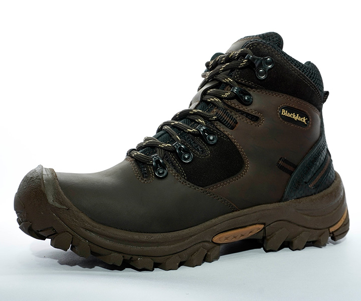 Bota outdoor Zeus color Café para hombre - 1500