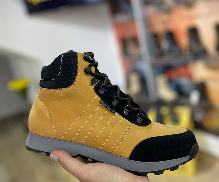 Bota outdoor referencia 994 color oro sin puntera - 1087
