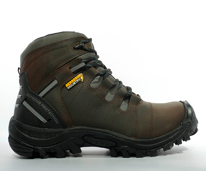 Bota de seguridad Danger Pro color café para hombre - 648