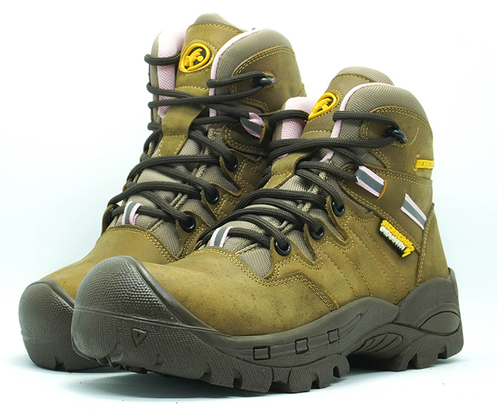 Bota de seguridad fenix color vainilla para mujer - 79