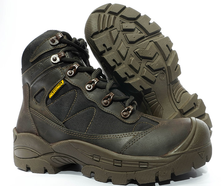 Bota de seguridad Iron W color café para mujer - 64