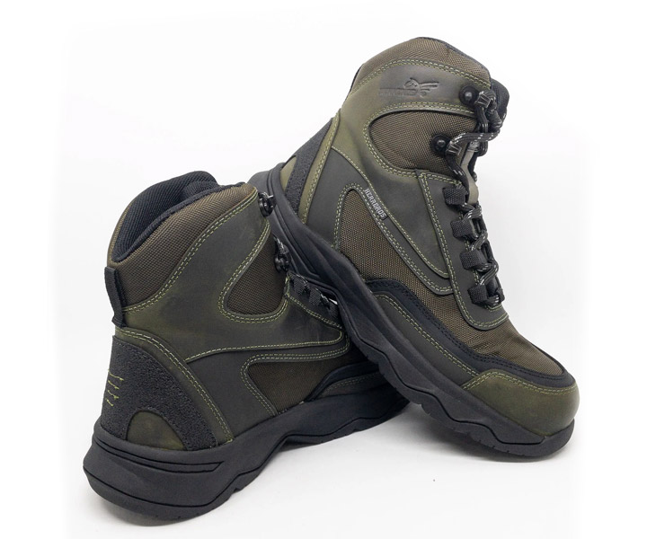 Bota de seguridad Titanium color verde para hombre - 660